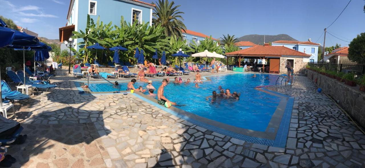 Blue Sky Hotel - Petra - Lesvos - Greece Extérieur photo