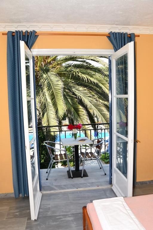 Blue Sky Hotel - Petra - Lesvos - Greece Extérieur photo