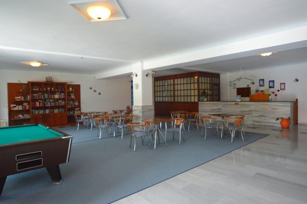Blue Sky Hotel - Petra - Lesvos - Greece Extérieur photo