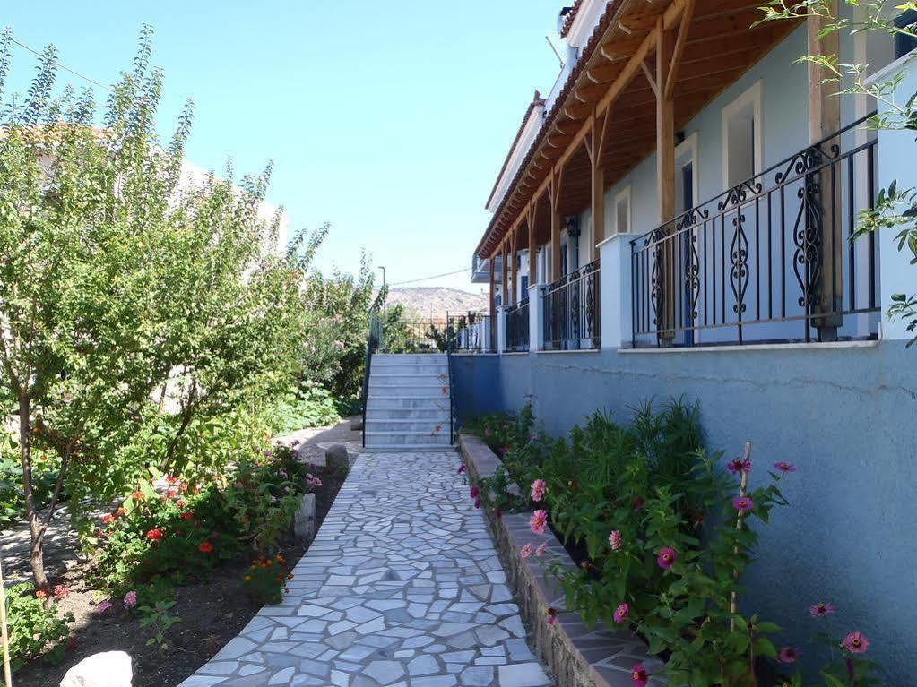Blue Sky Hotel - Petra - Lesvos - Greece Extérieur photo
